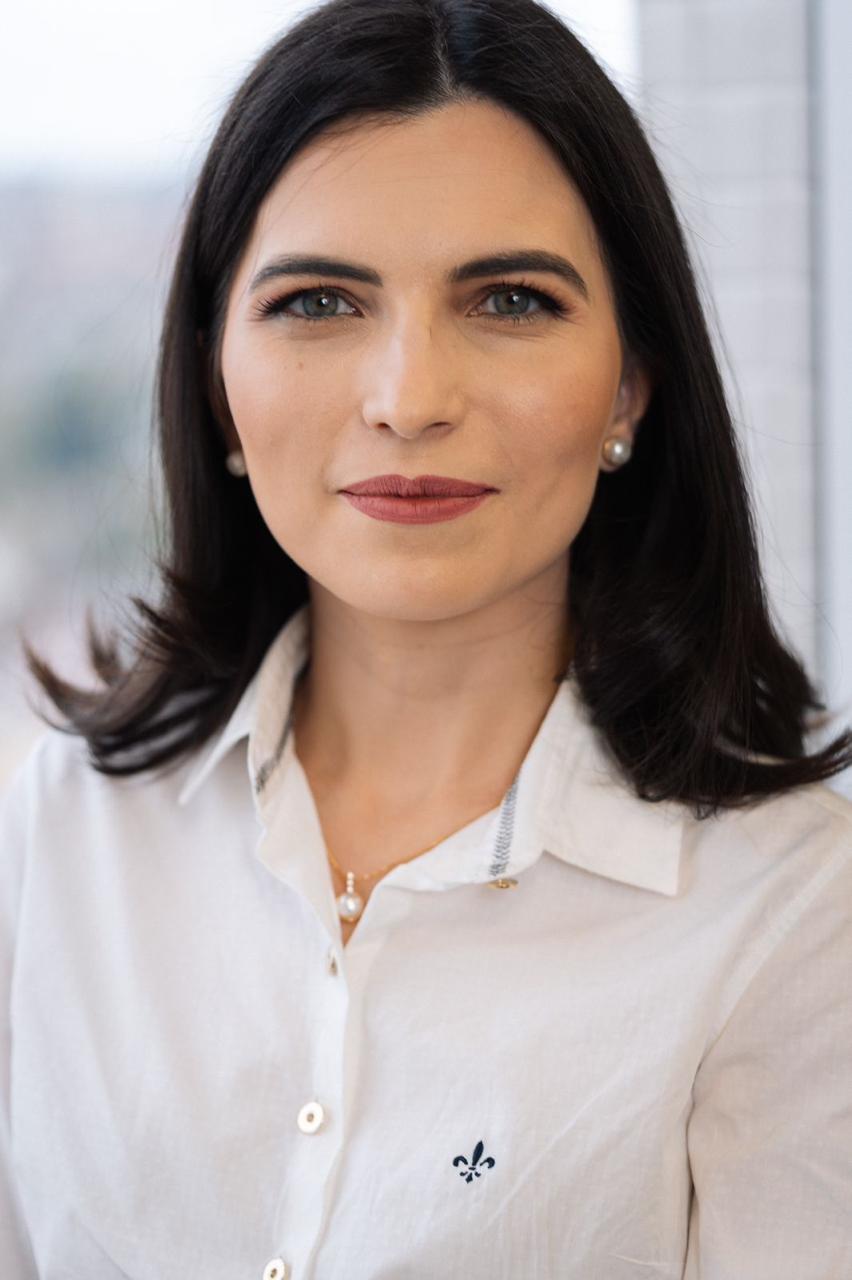 Juliana-Stacechen--1-