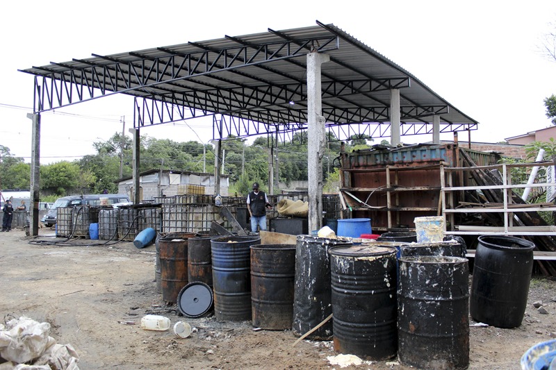 apreensao-de-oleo-vegetal-irregular